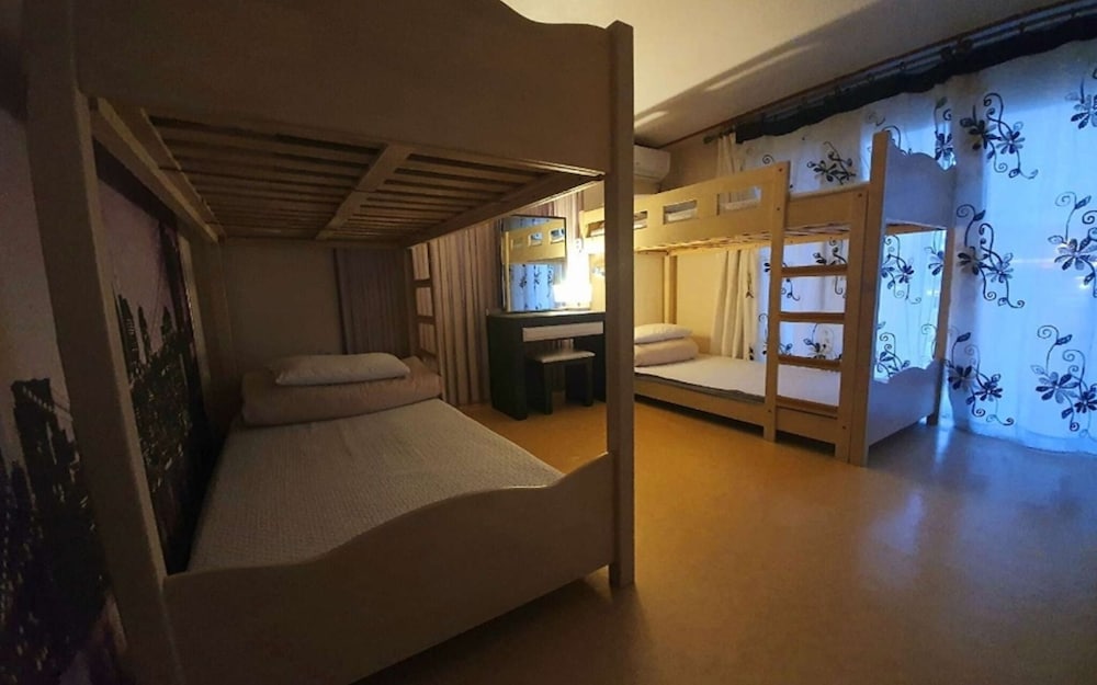 Aewol Badatgaap Guest House view 4