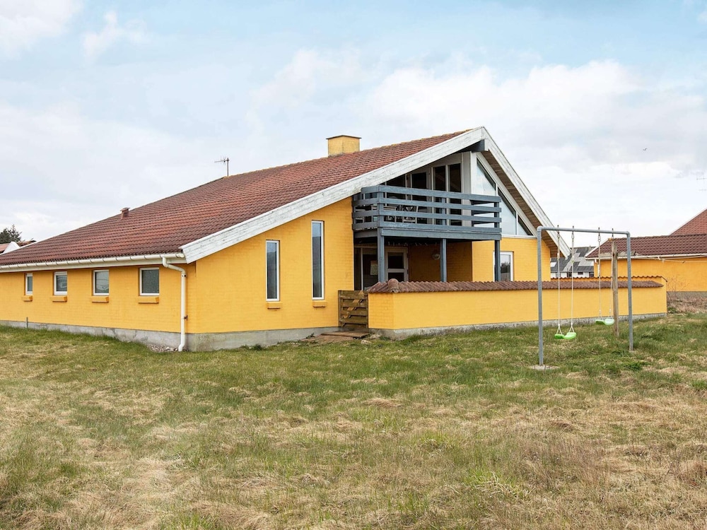 10 Person Holiday Home in Thisted