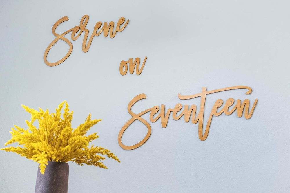 Serene on Seventeen - For 4