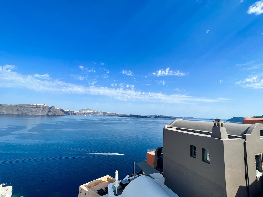 OIA Unique Homes by K&K