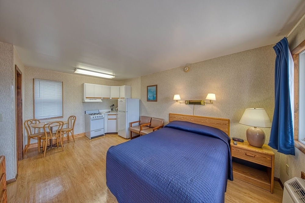 Sea Spray Motel