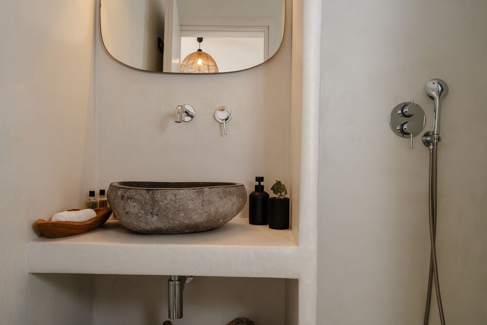Villa Kaya Plaka With 3 Bedrooms and 3 Bathrooms
