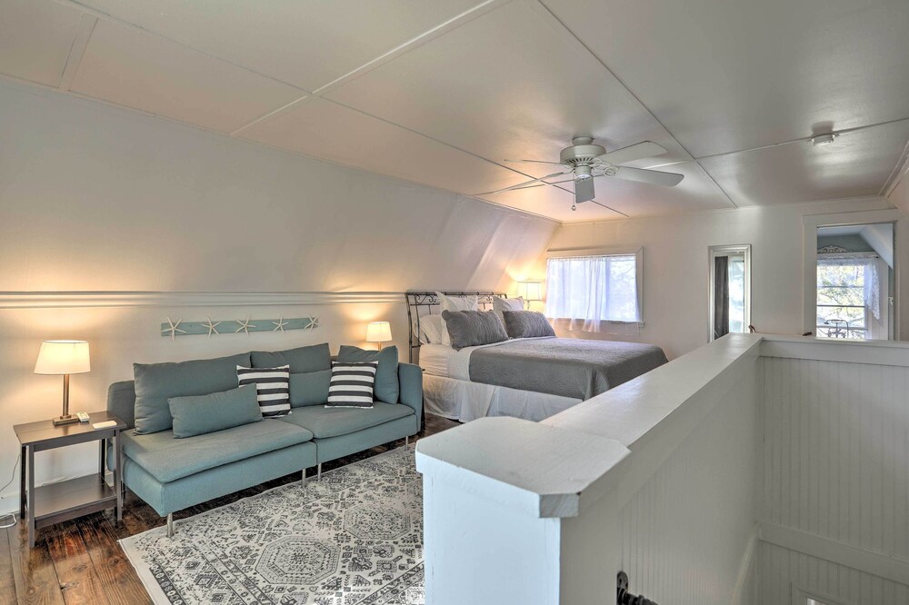 Coastal, Walkable Home in Historic Southport! view 4