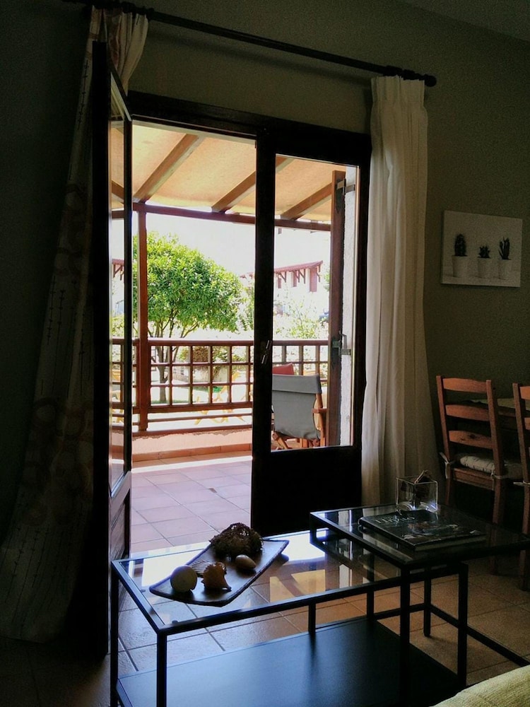 Orsiida Seaside Cottage K Gatzea
