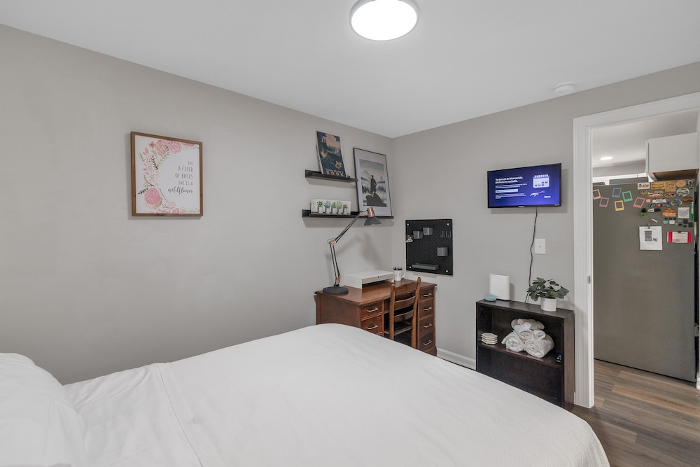 Charming Pet Friendly Concord Retreat 3 Bedroom Home