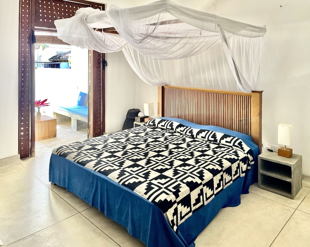 Isana Beach House