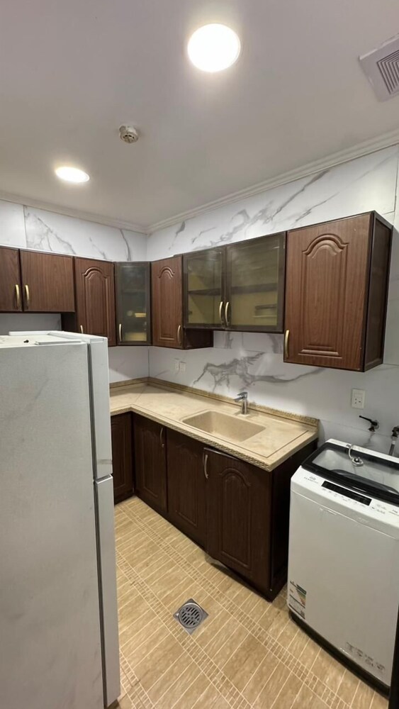 OrbitNet Suites Al Ulaya
