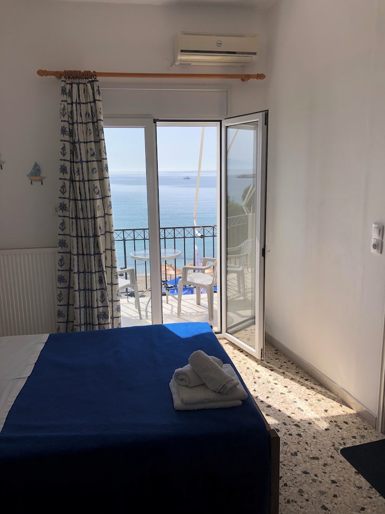 DIMITRA ROOMS