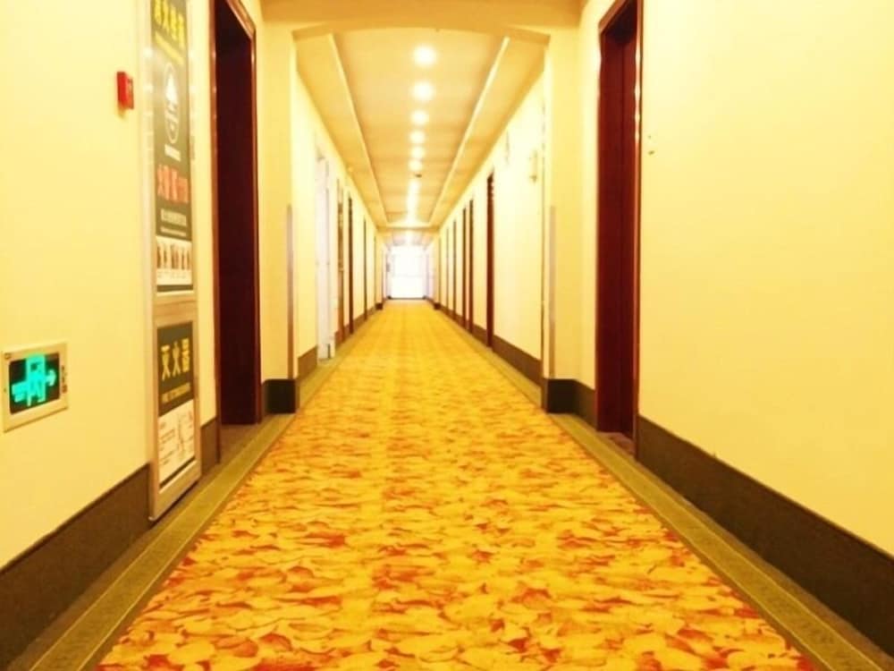 GreenTreeInn JiaDing F1Circuit FangTai HardwareMarket Hotel