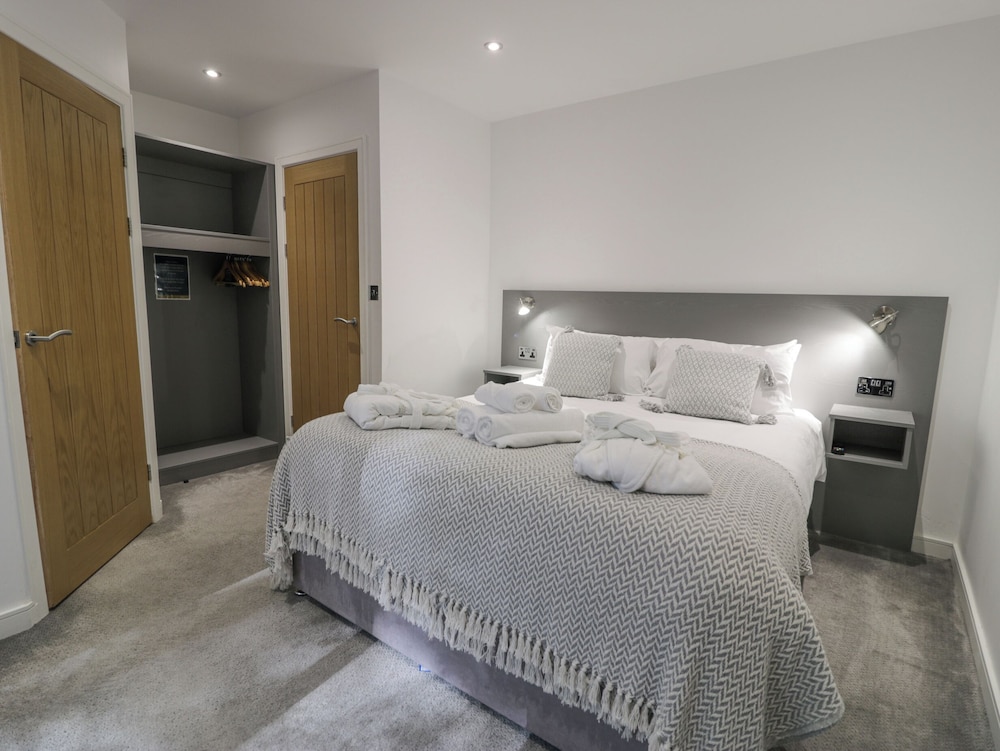 Luxury Lodge 46