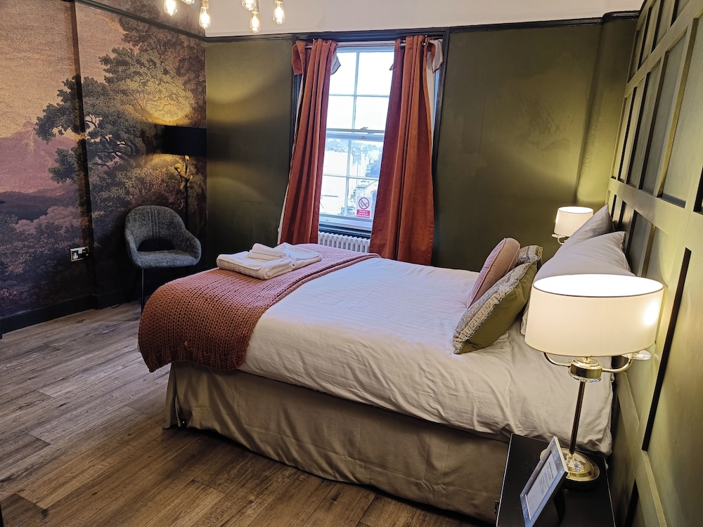 Rooms on The Prom