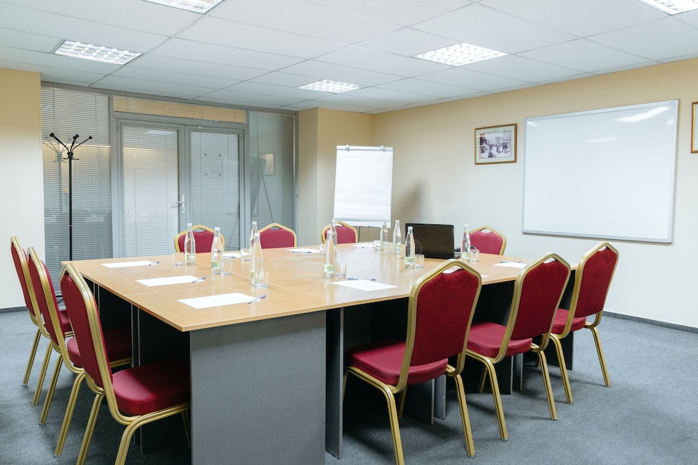 Meeting & Event Spaces