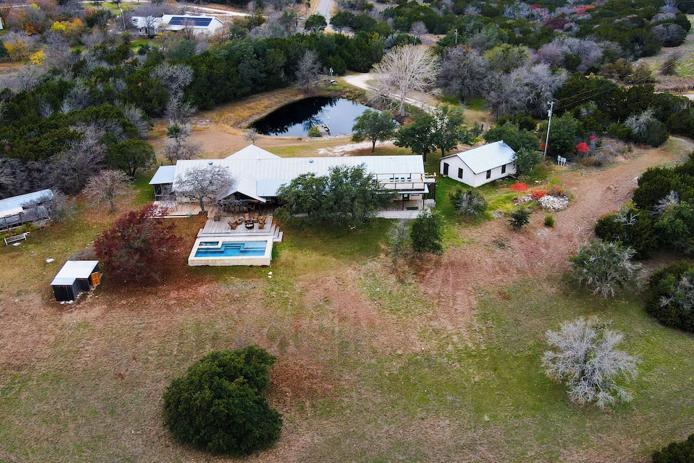 5BR Luxury Home w/ Pool & Wrap-around Porch