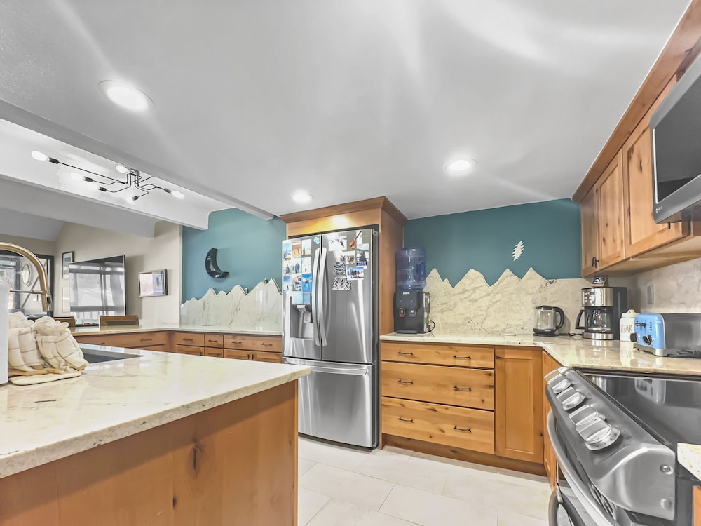 SkyRun - Vacation Condos in Copper Mountain Resort CO