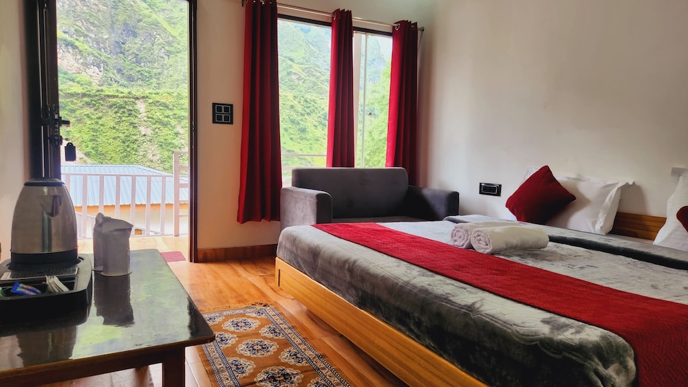 Yamunotri Heli Resort