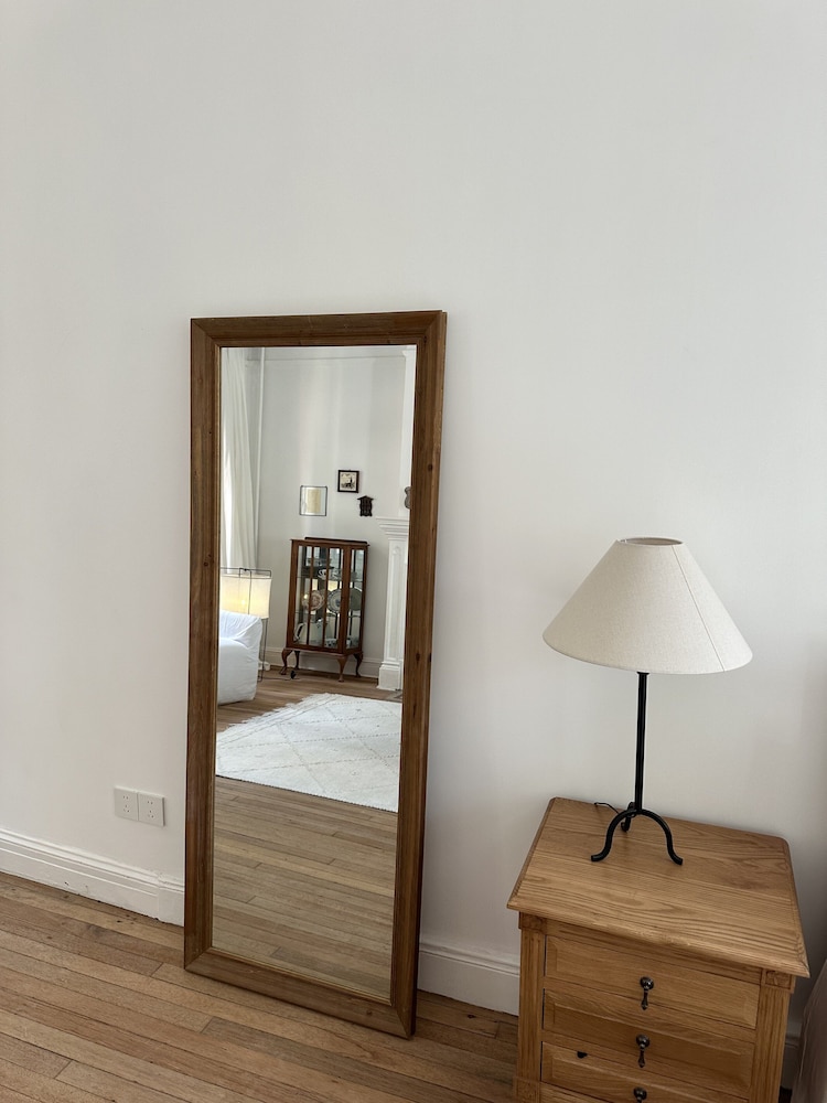 Shanghai Hills& Art Suite 17
