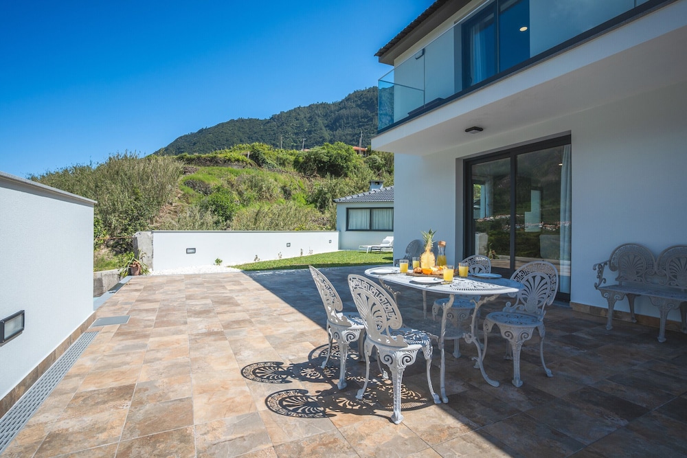 Villa Lorenzo by Atlantic Holiday