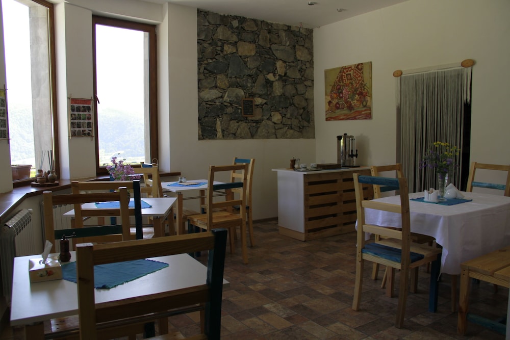 LerMont Guest House