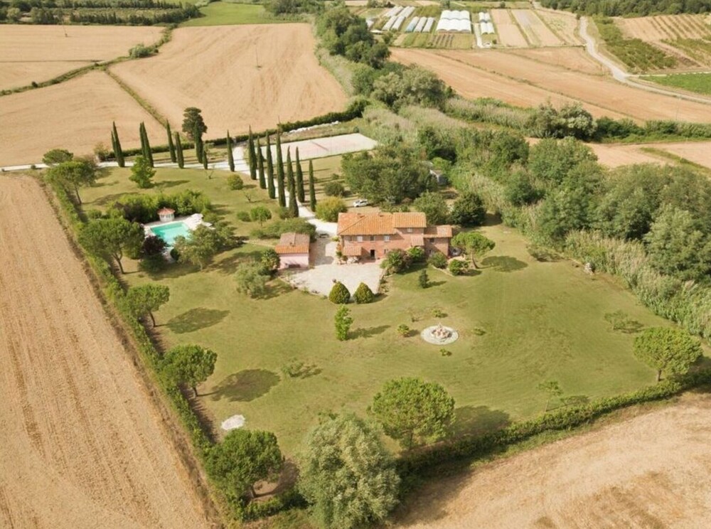 Villa al Molino Comfortable Holiday Residence view 2