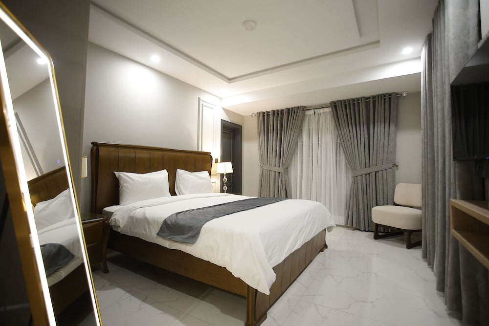 ZAR Luxury Suites Murree