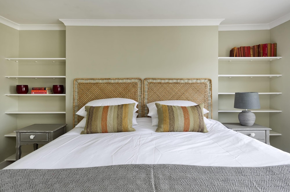 Fabulous 3 Bed Flat Chelsea