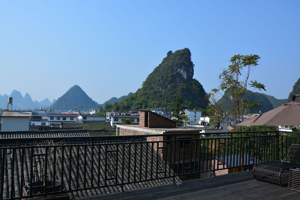Mountain Escape Yangshuo