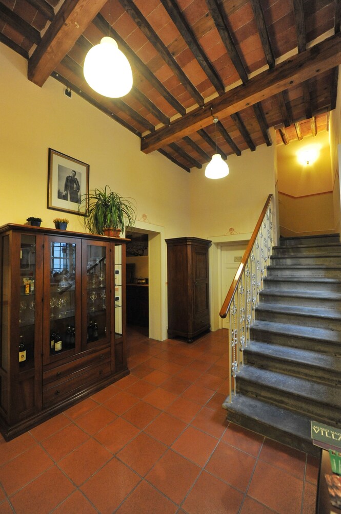 Photo 32