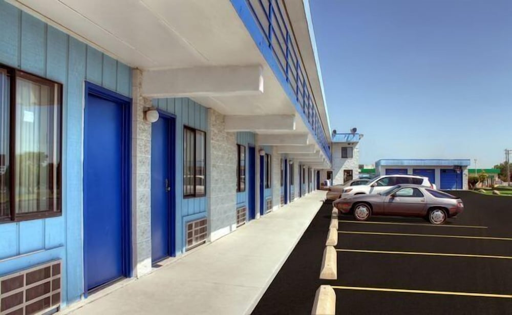 Country Host Motel - Property Image 12