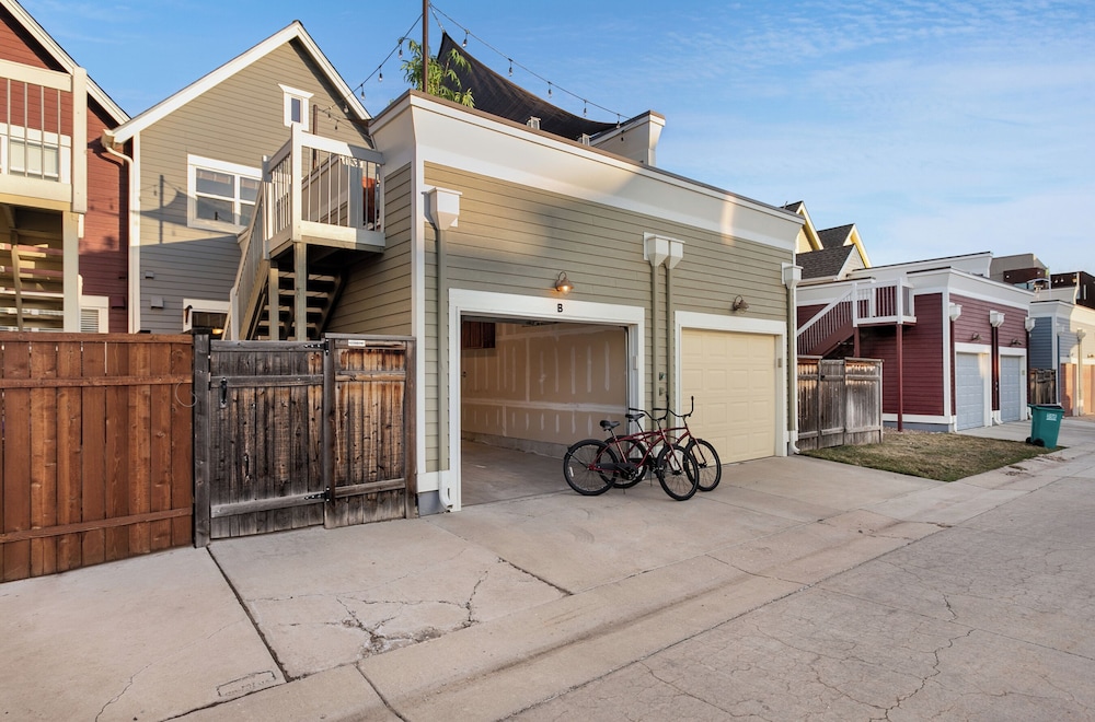 Spacious Retreat Near Old Town & Breweries