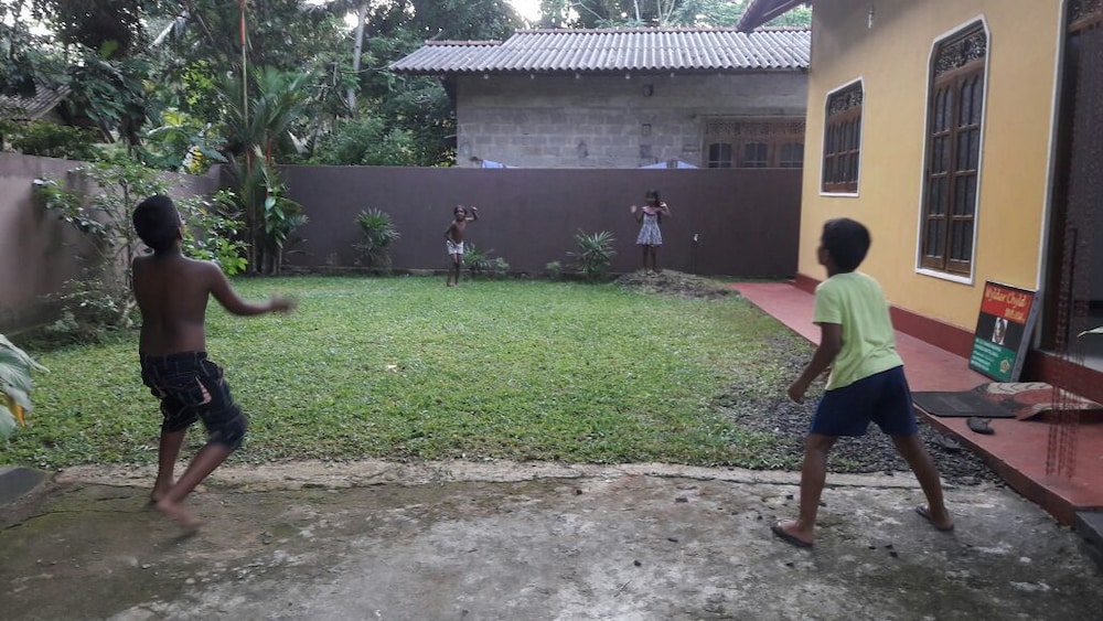 Srilusa Home Stay Hikkaduwa