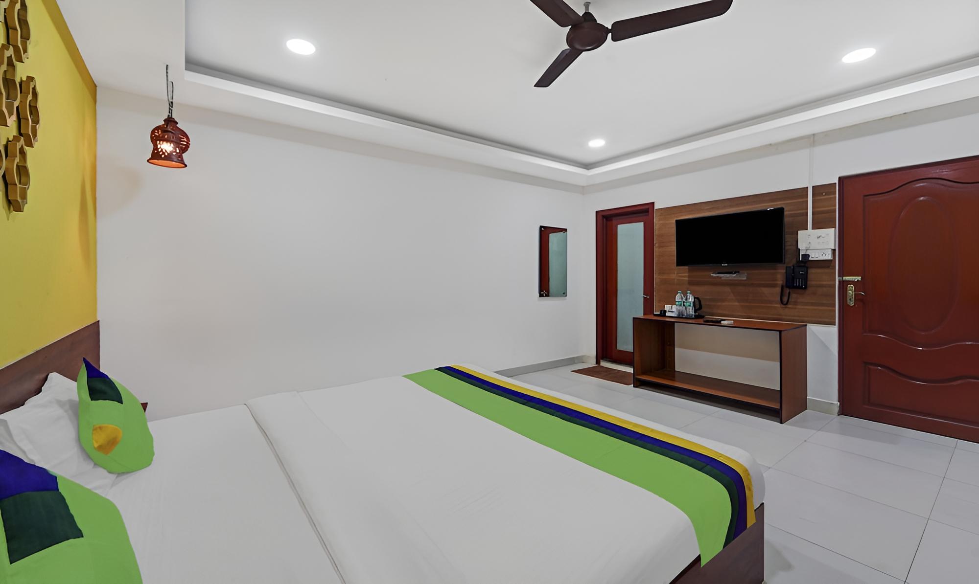 Treebo Trend Signature Grande view 3
