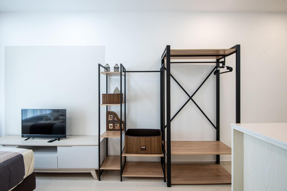 2BR Dual Key SKS Pav Ciq, JB Sentral, Free Parking