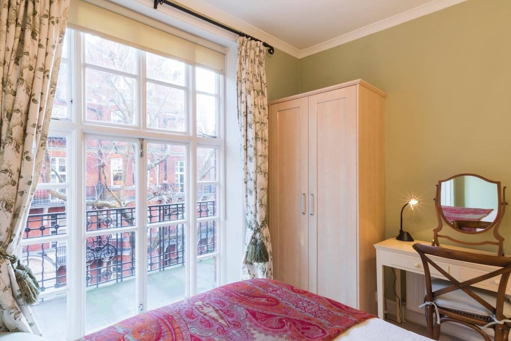 Long Stay Discounts - Charming 1 bed Apt, Chelsea photo 5