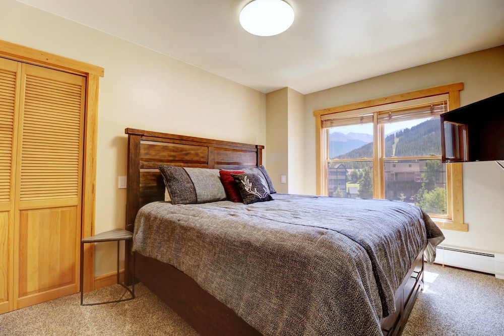 SkyRun Vacation Condos Copper Mountain Resort