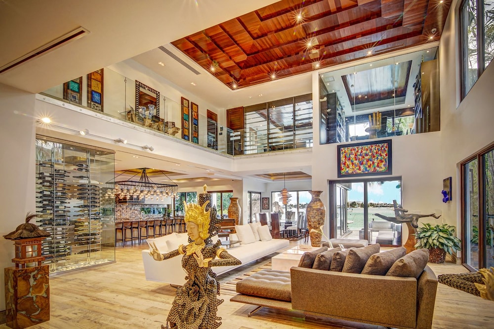 5 Bedroom Homes in Miami Beach by TMG