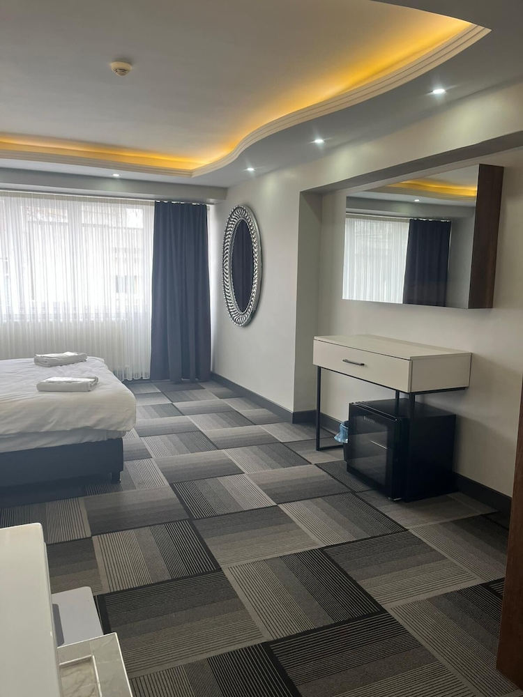 LİZBONİA OTEL