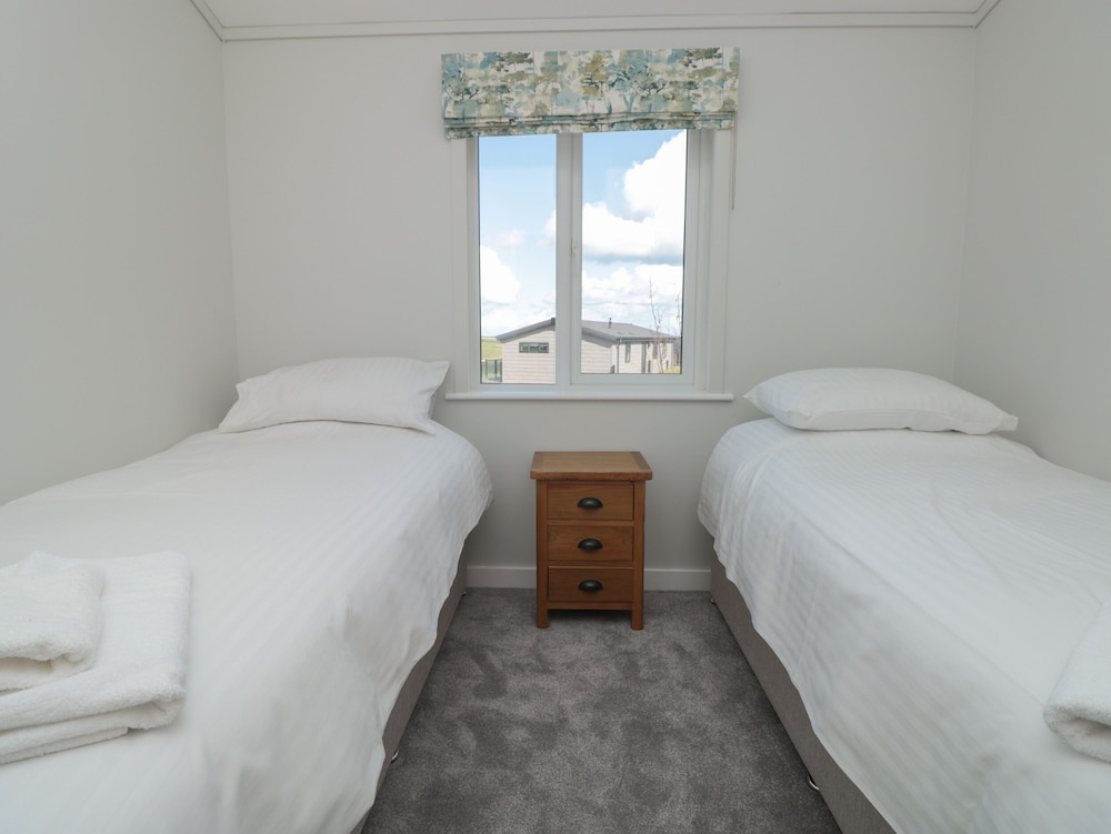 Honeysuckle Lodge