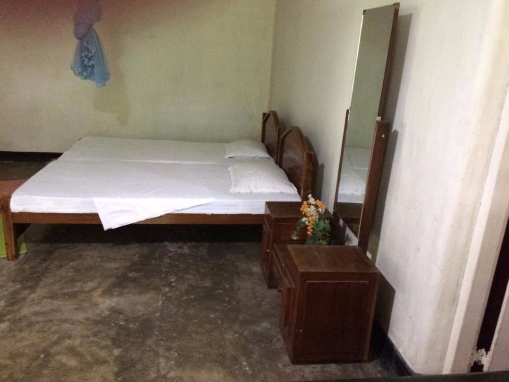 Weeragiri Homestay