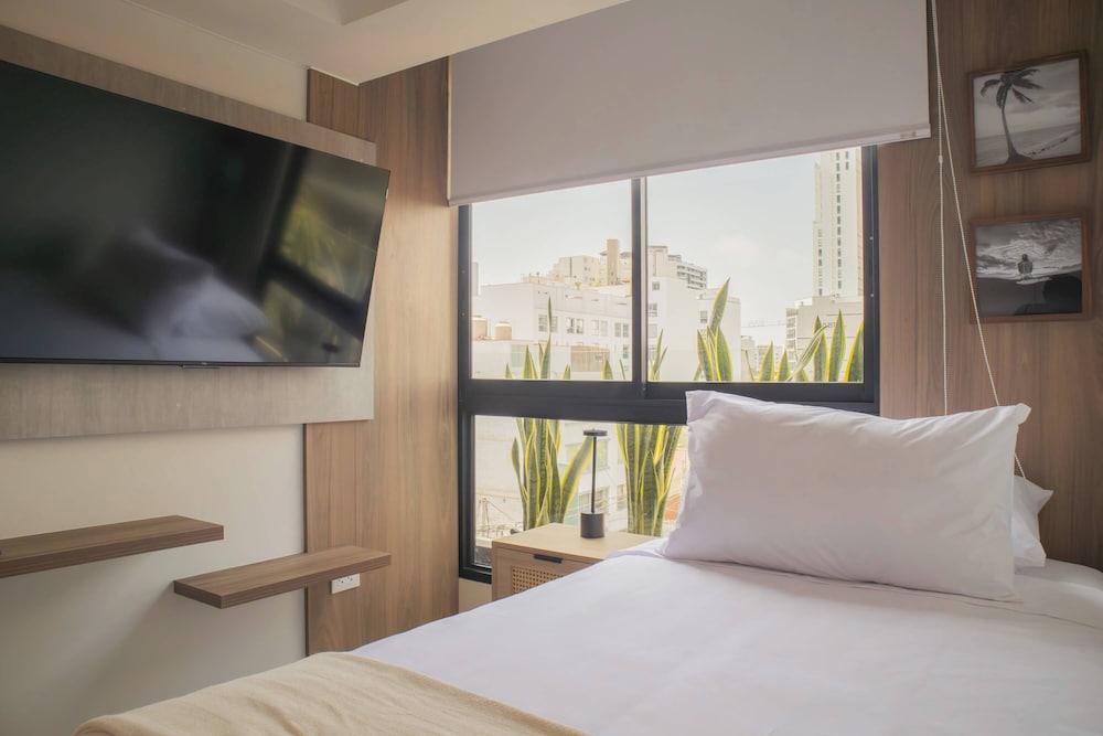w Modern Cozy 3BR w Terrace in Miraflores