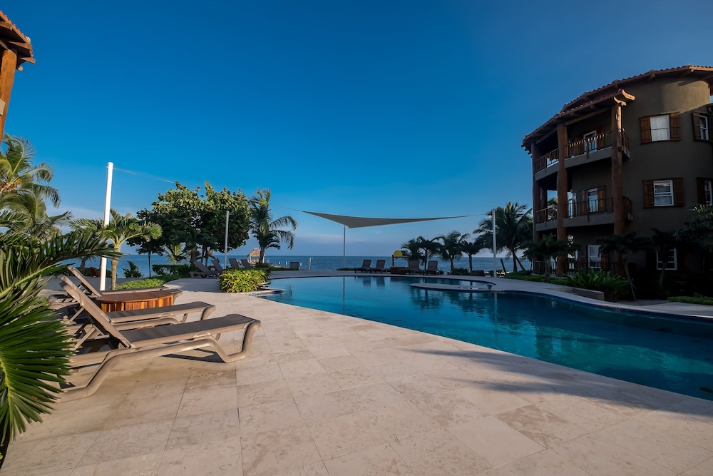 Indigo Belize 2b 3 Bedroom Condo by RedAwning