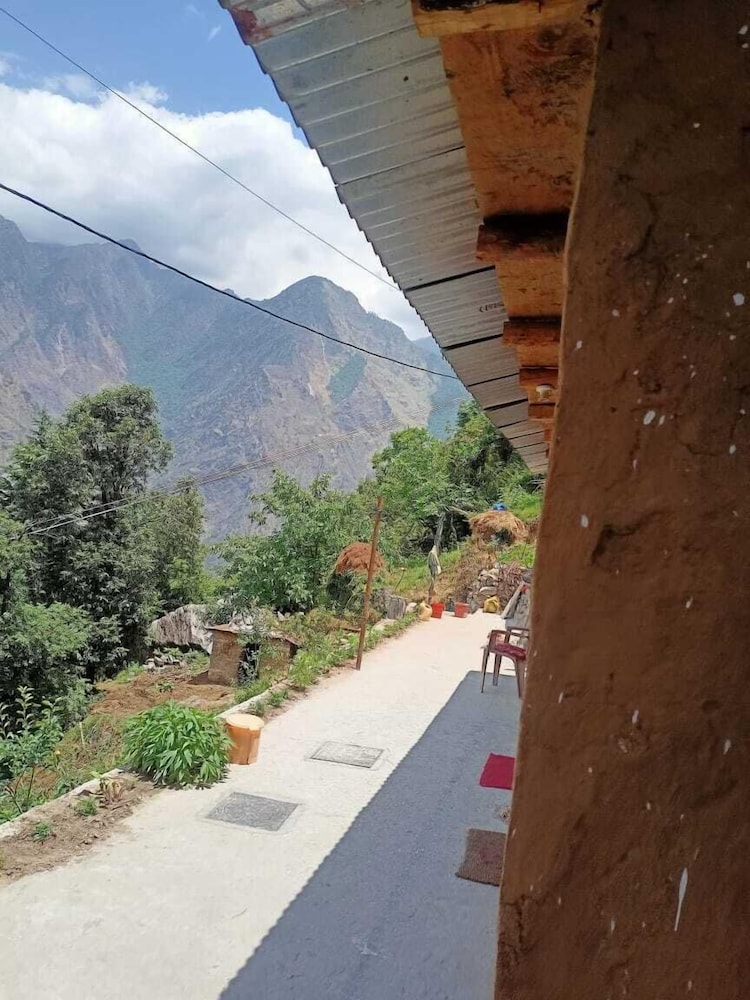 Nanda Devi Home Stay