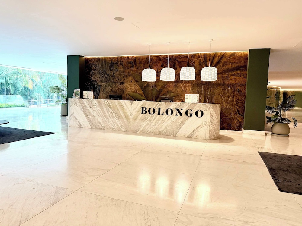 Luxury 2BR Bolongo Ocean View Private Beach