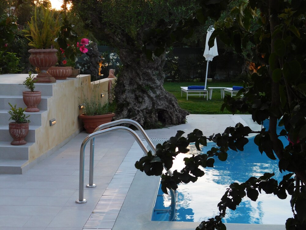 Orea Superior Rooms