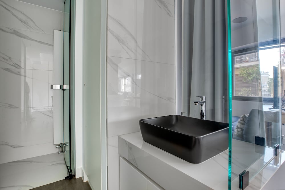 GSM Elevated Luxury Suites