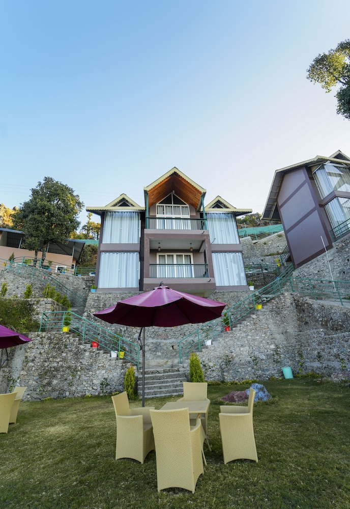 La Belle Vue by Dumnu Homes view 4
