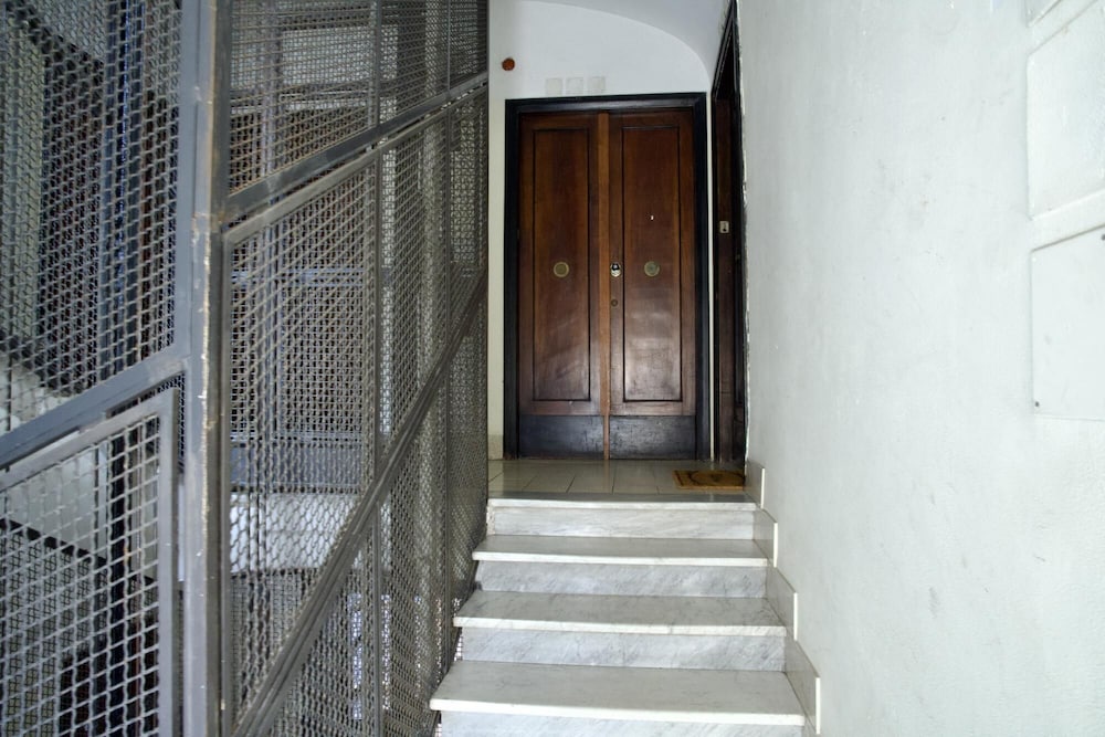 Casa Riboty in Rome With 1 Bedrooms and 1 Bathrooms