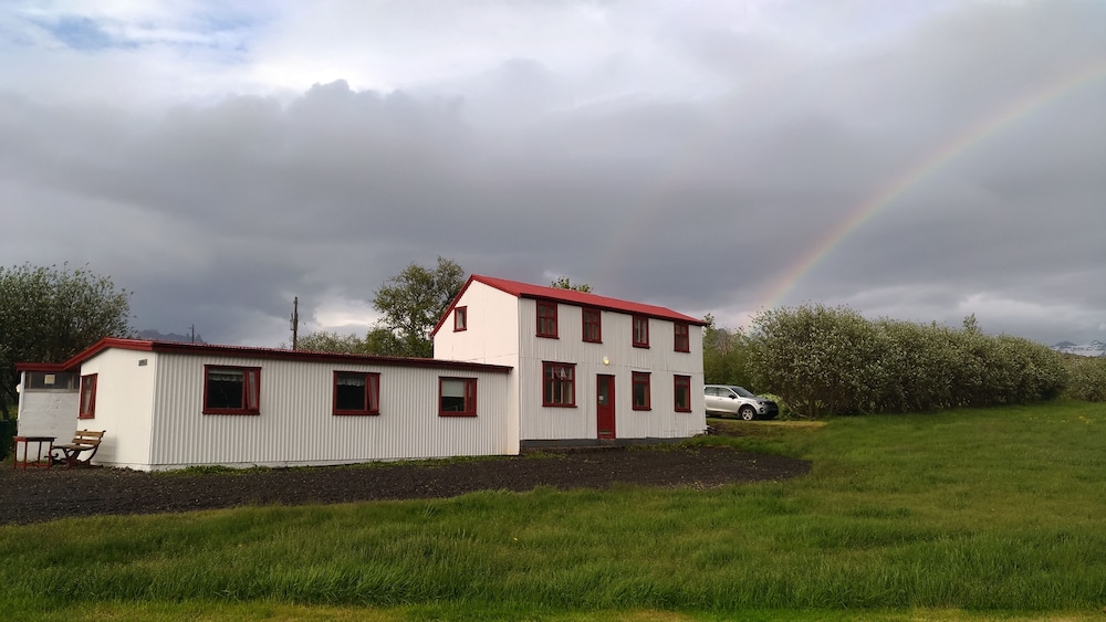 Fossardalur Guesthouse - Hostel
