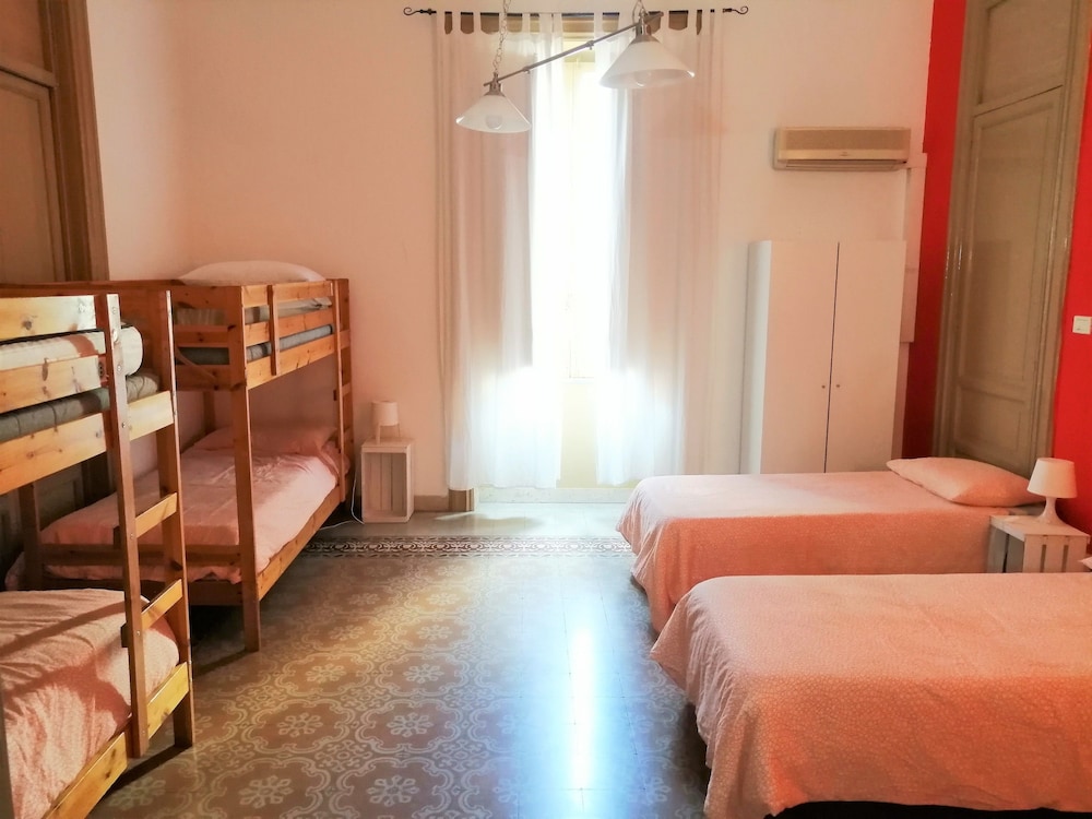 Jonathan Hostel & GuestHouse photo 2