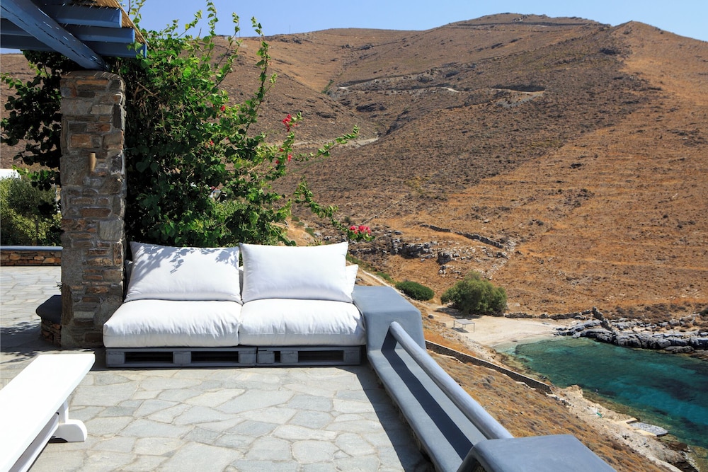 Mv Kythnos