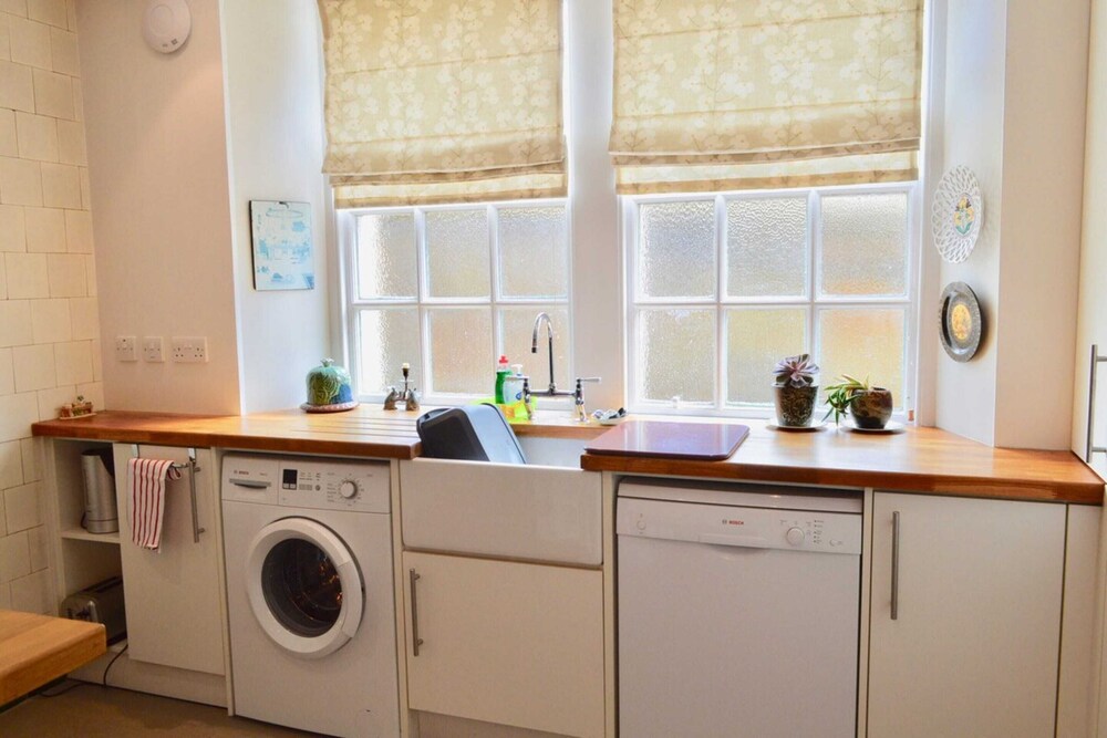 Amazing Morningside 2 Bedroom Apartment